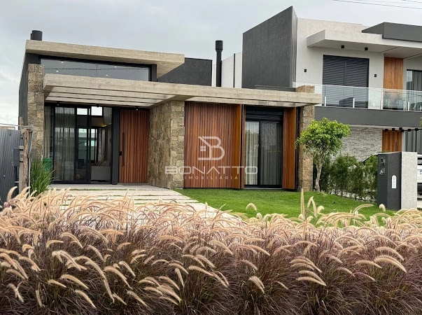 Casa térrea à venda: 1ª foto da galeria de imagens do imóvel