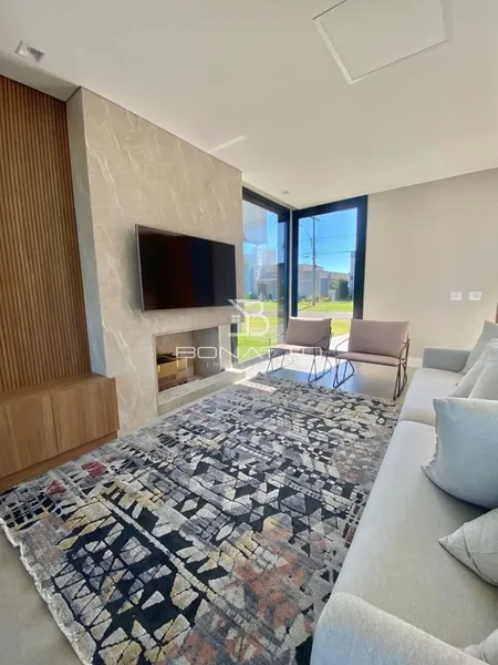 Casa Beira Lago: 1ª foto da galeria de imagens do imóvel