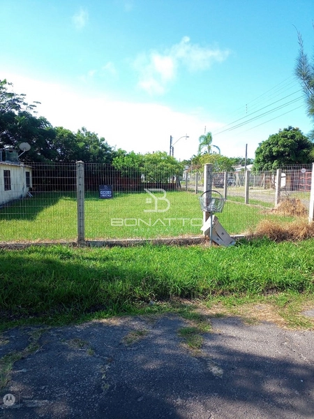 Lote à venda de esquina em Atlântida Sul: 2ª foto da galeria de imagens do imóvel