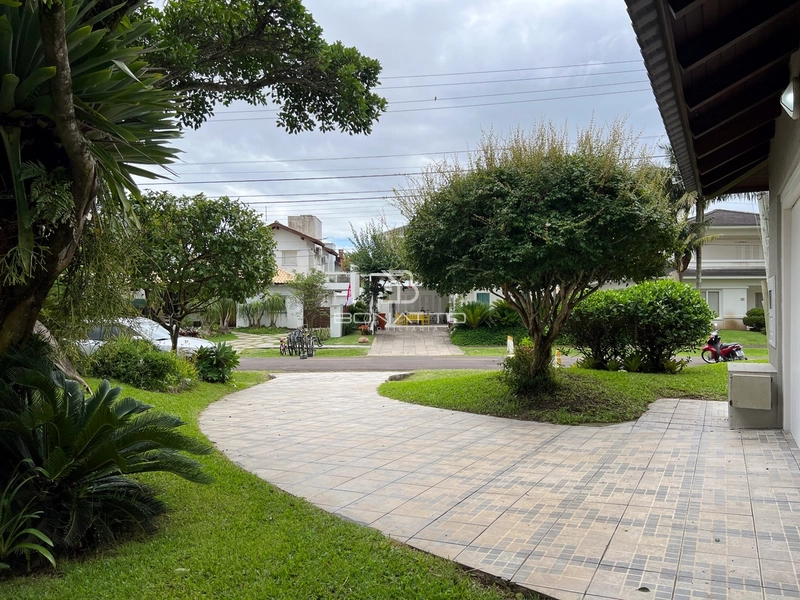 Casa à venda com 4 suites: 28ª foto da galeria de imagens do imóvel