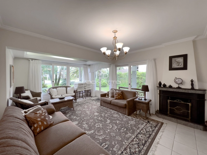 Casa à venda com 4 suites: 20ª foto da galeria de imagens do imóvel