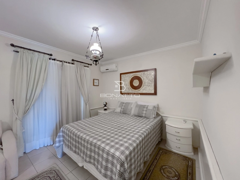 Casa à venda com 4 suites: 15ª foto da galeria de imagens do imóvel