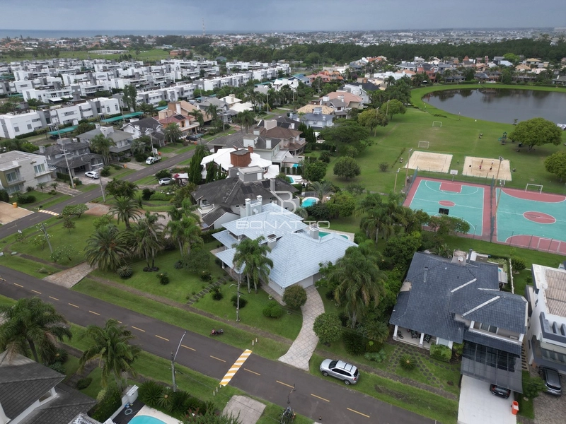 Casa à venda com 4 suites: 33ª foto da galeria de imagens do imóvel