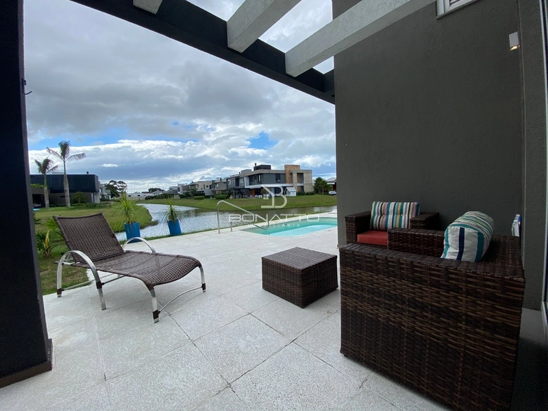 Casa Térrea Beira Lago: 9ª foto da galeria de imagens do imóvel