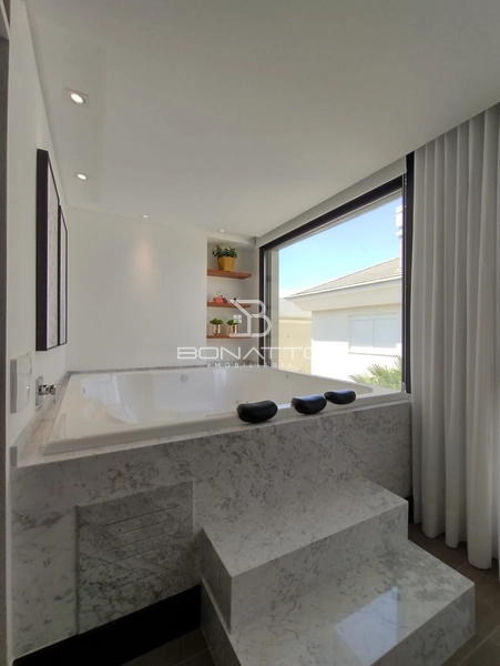 Sobrado a venda no Condomínio Playa Vista com 5 suites: 21ª foto da galeria de imagens do imóvel