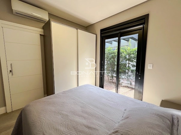 Casa térrea com Piscina: 21ª foto da galeria de imagens do imóvel