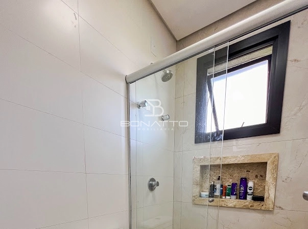 Casa térrea com Piscina: 12ª foto da galeria de imagens do imóvel