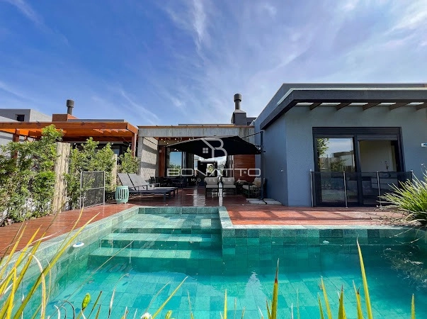 Casa térrea com Piscina: 19ª foto da galeria de imagens do imóvel