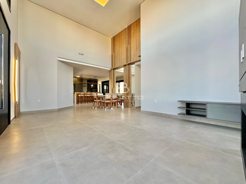 Casa alto padrão com terraço e piscina: 20ª foto da galeria de imagens do imóvel