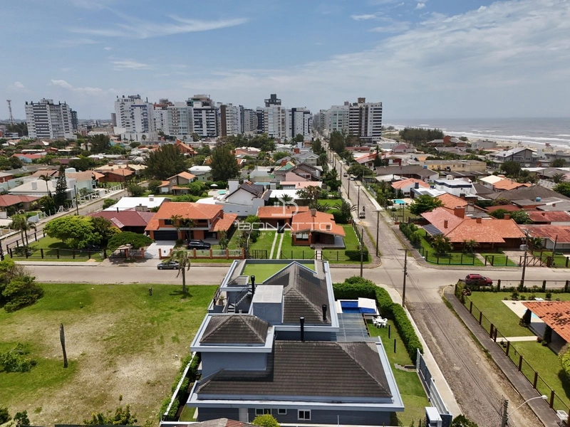Mansão a venda em Atlântida: 12ª foto da galeria de imagens do imóvel