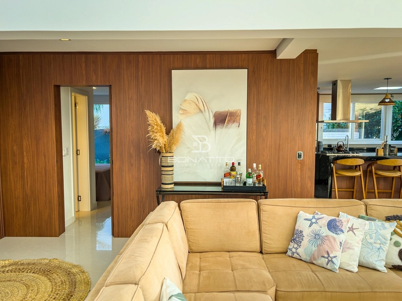 Casa à venda com 4 suites beira lago: 31ª foto da galeria de imagens do imóvel