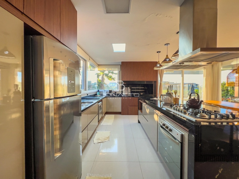 Casa à venda com 4 suites beira lago: 23ª foto da galeria de imagens do imóvel