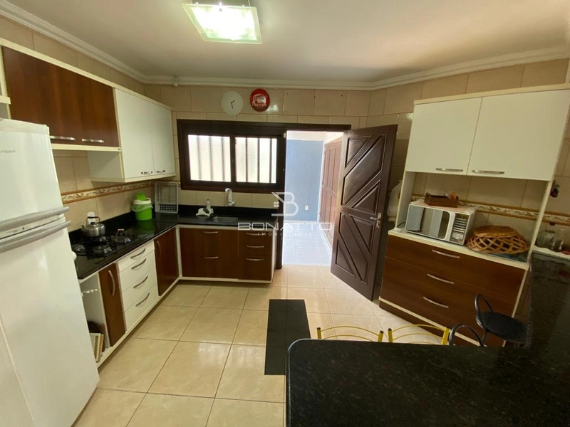 Casa em Atlântida Sul: 8ª foto da galeria de imagens do imóvel
