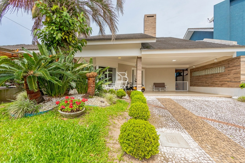 Casa à venda no Condomínio Condado de Capão: 2ª foto da galeria de imagens do imóvel