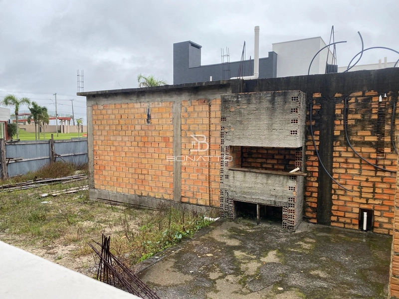 Casa beira lago em construção: 3ª foto da galeria de imagens do imóvel