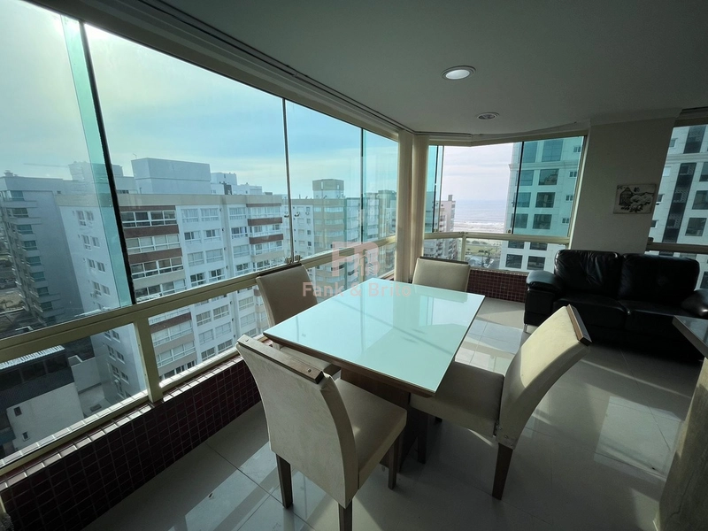 FRENTE PARA A AVENIDA! VISTA PARA O MAR: 2ª foto da galeria de imagens do imóvel