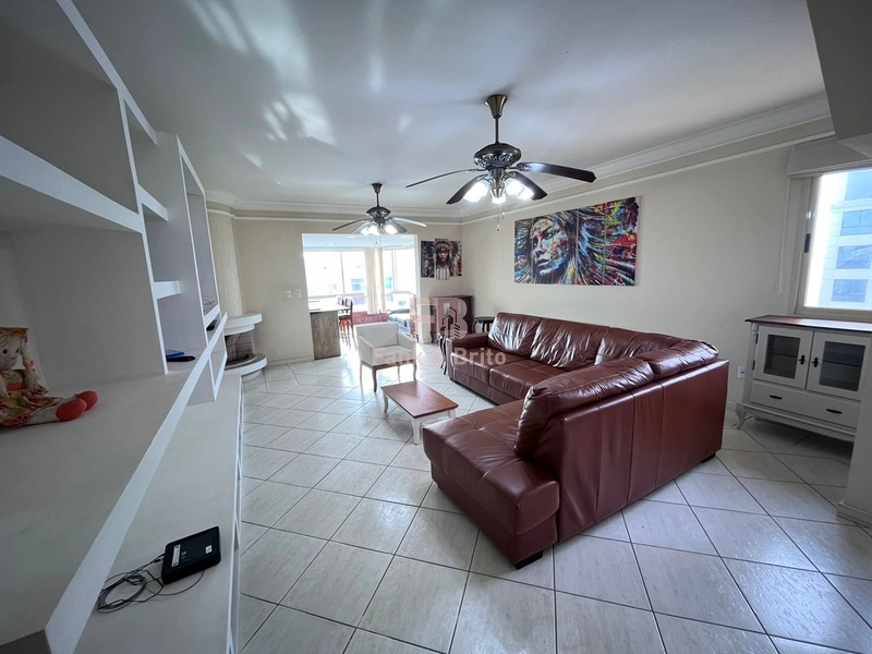 FRENTE PARA A AVENIDA! VISTA PARA O MAR: 10ª foto da galeria de imagens do imóvel