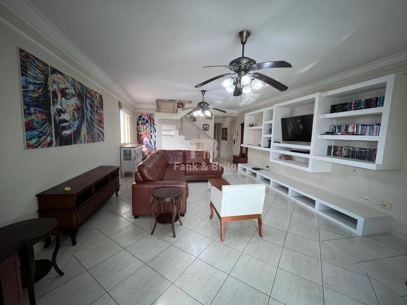 FRENTE PARA A AVENIDA! VISTA PARA O MAR: 6ª foto da galeria de imagens do imóvel