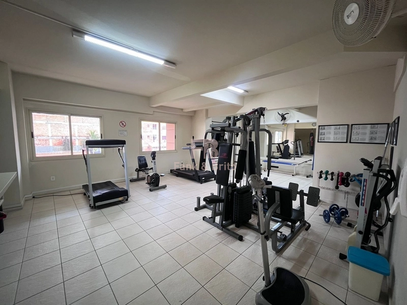 FRENTE PARA A AVENIDA! VISTA PARA O MAR: 35ª foto da galeria de imagens do imóvel