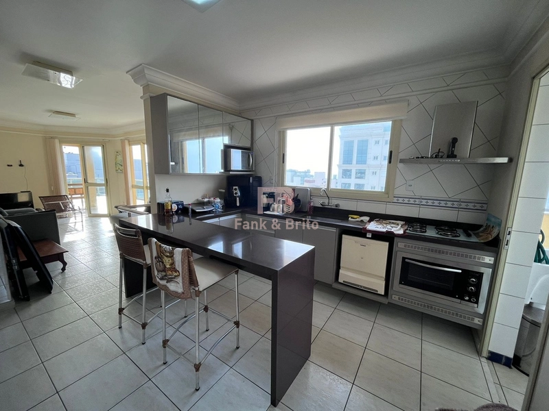 FRENTE PARA A AVENIDA! VISTA PARA O MAR: 12ª foto da galeria de imagens do imóvel