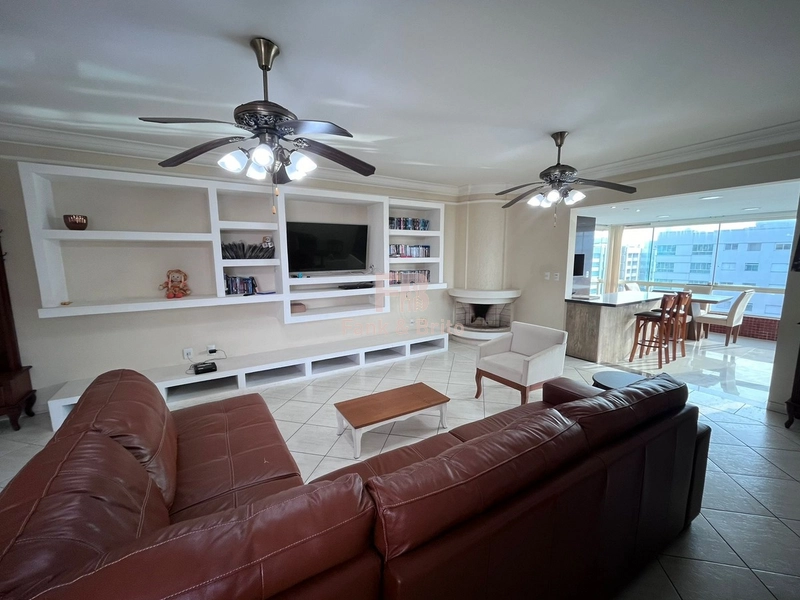 FRENTE PARA A AVENIDA! VISTA PARA O MAR: 9ª foto da galeria de imagens do imóvel