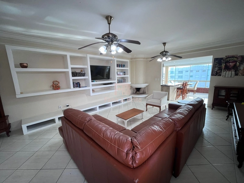 FRENTE PARA A AVENIDA! VISTA PARA O MAR: 8ª foto da galeria de imagens do imóvel