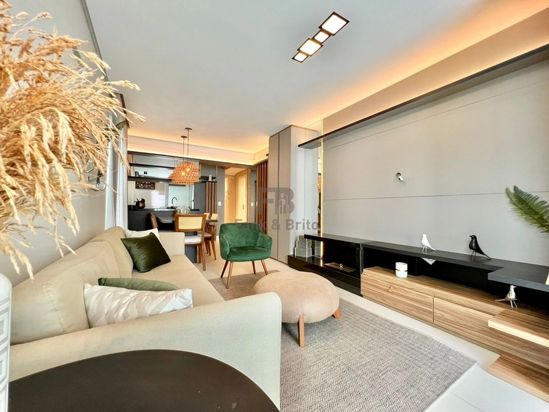 ENTRE A AV. UBIRAJARA E DIVISA DE ATLÂNTIDA, UMA QUADRA DO MAR!: 6ª foto da galeria de imagens do imóvel