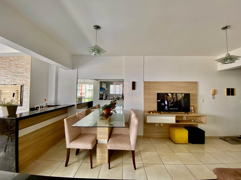 FANK&BRITO VENDE! 3 DORMITÓRIOS, SUÍTE, DE FRENTE A LINDA AVENIDA!: 12ª foto da galeria de imagens do imóvel