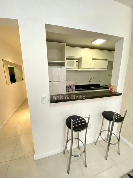 APARTAMENTO DE FRENTE COM SACADA SEPARADA NO CENTRO: 9ª foto da galeria de imagens do imóvel