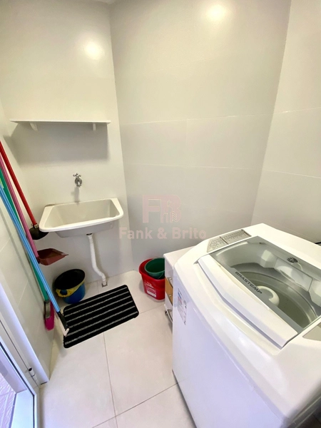 APARTAMENTO DE FRENTE COM SACADA SEPARADA NO CENTRO: 12ª foto da galeria de imagens do imóvel