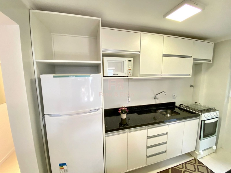 APARTAMENTO DE FRENTE COM SACADA SEPARADA NO CENTRO: 10ª foto da galeria de imagens do imóvel