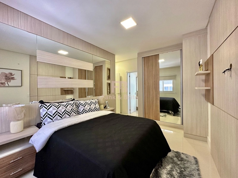 APARTAMENTO BEM MOBILIADO COM VISTA LIBERADA: 8ª foto da galeria de imagens do imóvel