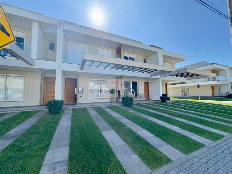 SOBRADO EM CONDOMÍNIO, MOBILIADO E DECORADO!: 1ª foto da galeria de imagens do imóvel