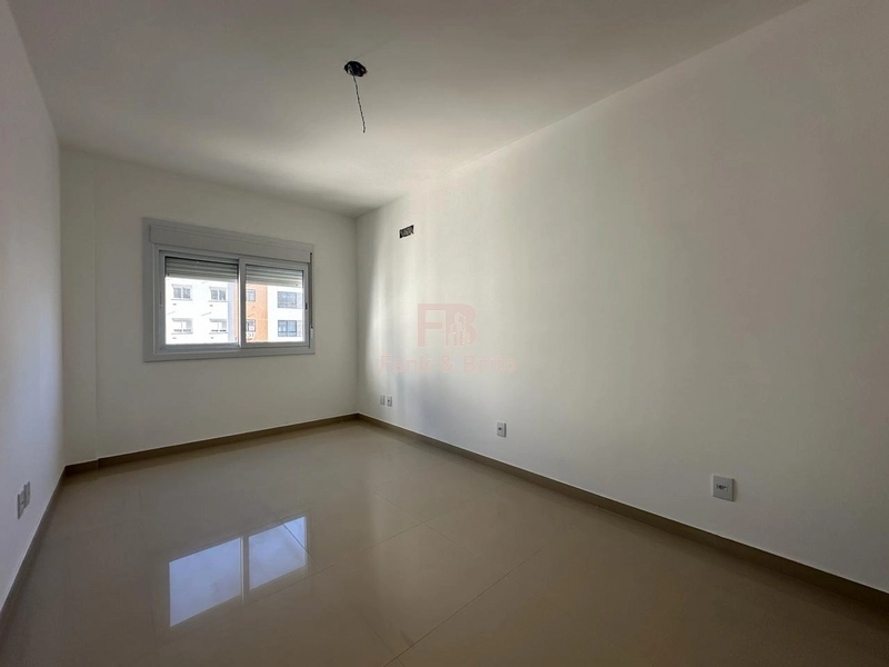 Apartamento vazio 2 dormitórios com suíte em excelente localização!: 5ª foto da galeria de imagens do imóvel