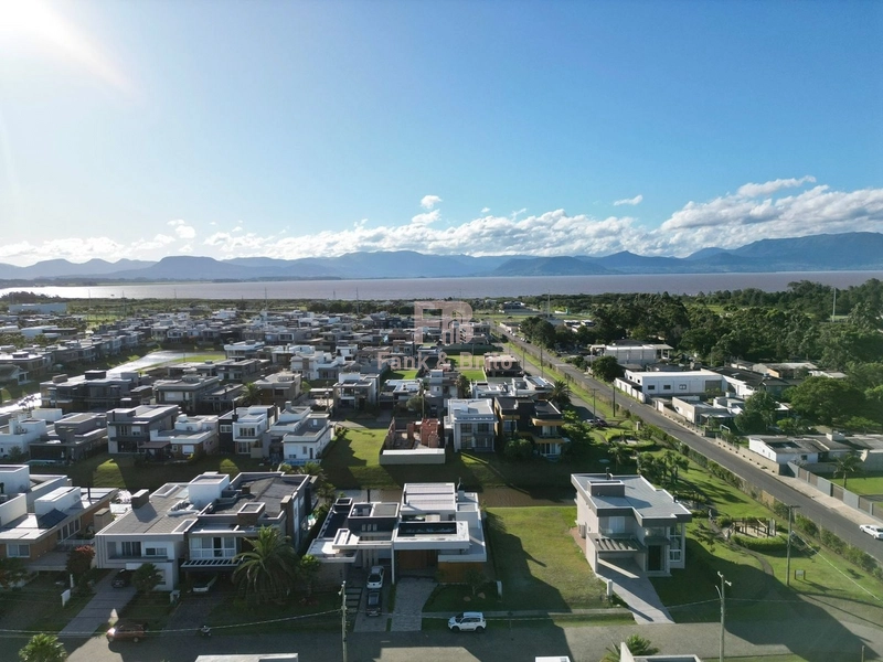 CASA A VENDA  EM CONDOMINIO, CAPÃO ILHAS RESORT: 58ª foto da galeria de imagens do imóvel