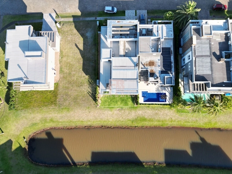 CASA A VENDA  EM CONDOMINIO, CAPÃO ILHAS RESORT: 57ª foto da galeria de imagens do imóvel