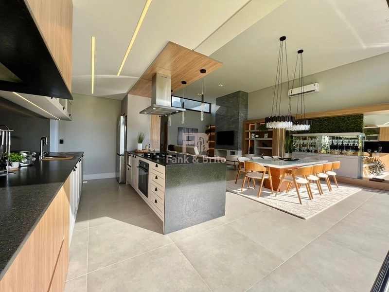 CASA A VENDA  EM CONDOMINIO, CAPÃO ILHAS RESORT: 10ª foto da galeria de imagens do imóvel