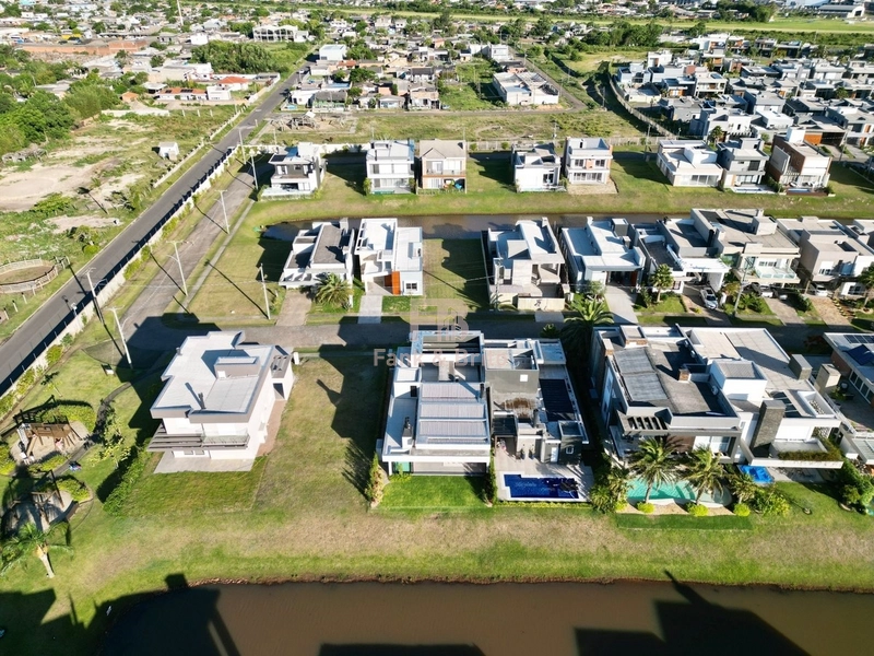 CASA A VENDA  EM CONDOMINIO, CAPÃO ILHAS RESORT: 56ª foto da galeria de imagens do imóvel