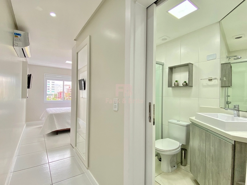 PARA VOCÊ QUE BUSCA ESTAR JUNTO A PRAÇA E PERTO DO MAR: 8ª foto da galeria de imagens do imóvel