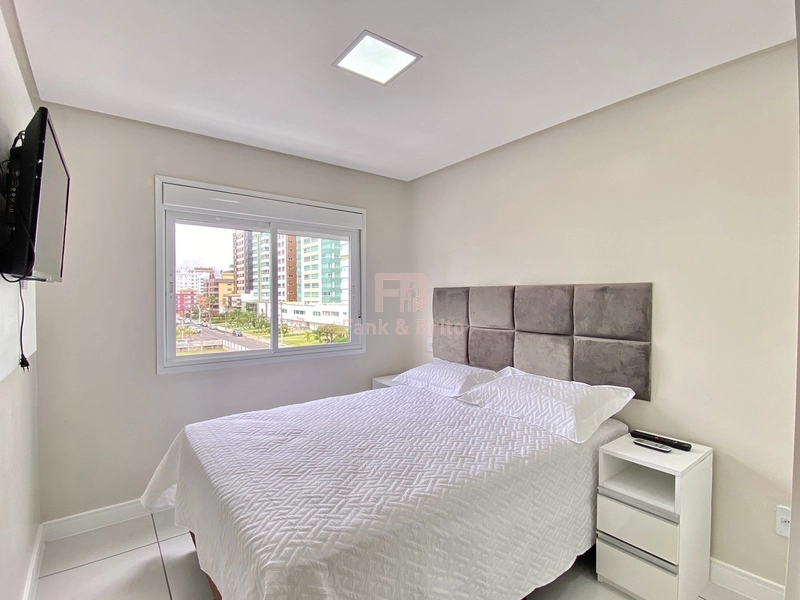 PARA VOCÊ QUE BUSCA ESTAR JUNTO A PRAÇA E PERTO DO MAR: 3ª foto da galeria de imagens do imóvel