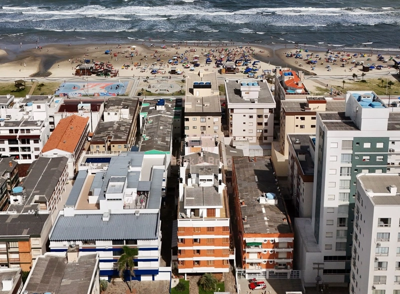 Apartamento a 2 quadras do mar.: 40ª foto da galeria de imagens do imóvel