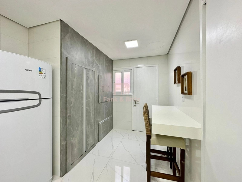 Apartamento a 2 quadras do mar.: 17ª foto da galeria de imagens do imóvel