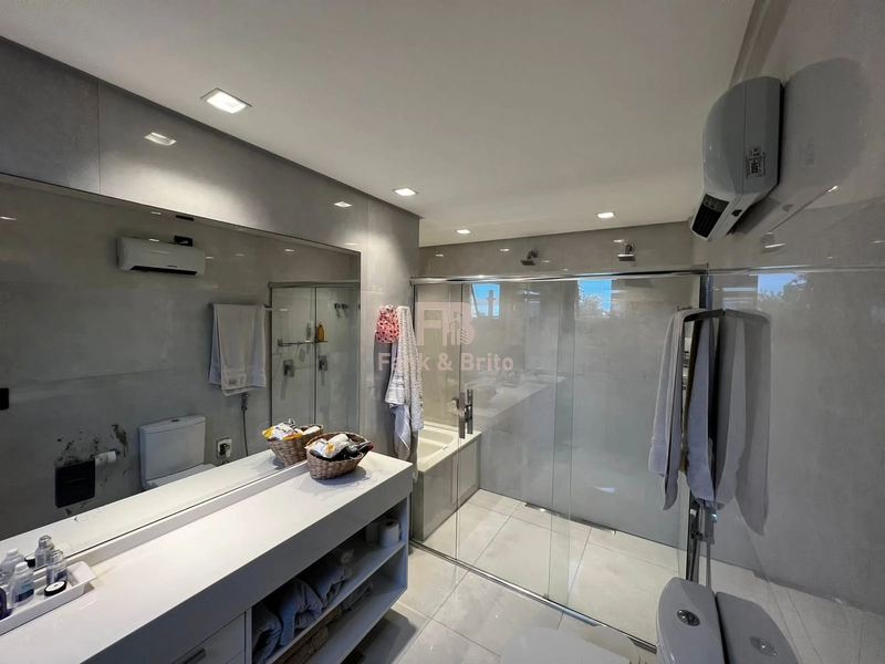 SOBRADO NO ENSEADA COM ELEVADOR PANORÂMICO, FINAMENTE DECORADO: 7ª foto da galeria de imagens do imóvel