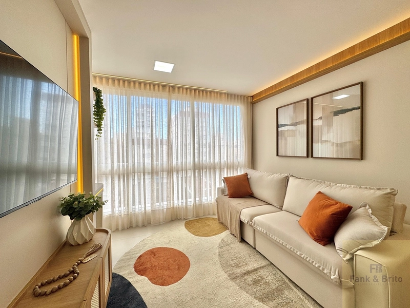 Mobiliado e decorado na Zona Nova.: 3ª foto da galeria de imagens do imóvel