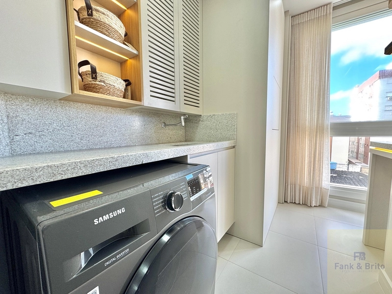 Mobiliado e decorado na Zona Nova.: 17ª foto da galeria de imagens do imóvel