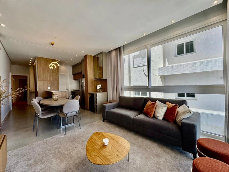 APARTAMENTO NOVO, NUNCA HABITADO — PRONTO PARA IMPRESSIONAR! : 2ª foto da galeria de imagens do imóvel