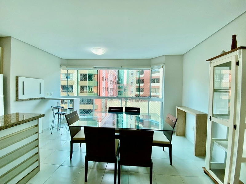 02 DORMITÓRIOS DE FRENTE COM VISTA PRAÇA.: 7ª foto da galeria de imagens do imóvel