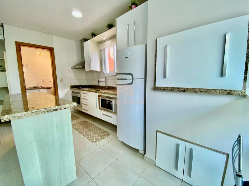 02 DORMITÓRIOS DE FRENTE COM VISTA PRAÇA.: 11ª foto da galeria de imagens do imóvel