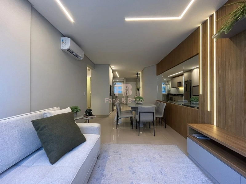 FINAMENTE DECORADO JUNTO A PRAÇA EM PREDIO COM INFRAESTRUTURA COMPLETA: 3ª foto da galeria de imagens do imóvel