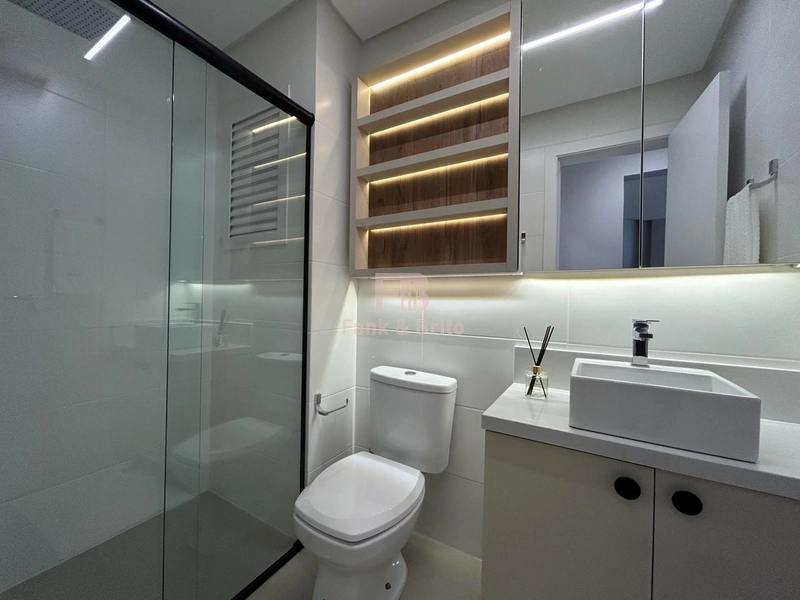 FINAMENTE DECORADO JUNTO A PRAÇA EM PREDIO COM INFRAESTRUTURA COMPLETA: 23ª foto da galeria de imagens do imóvel